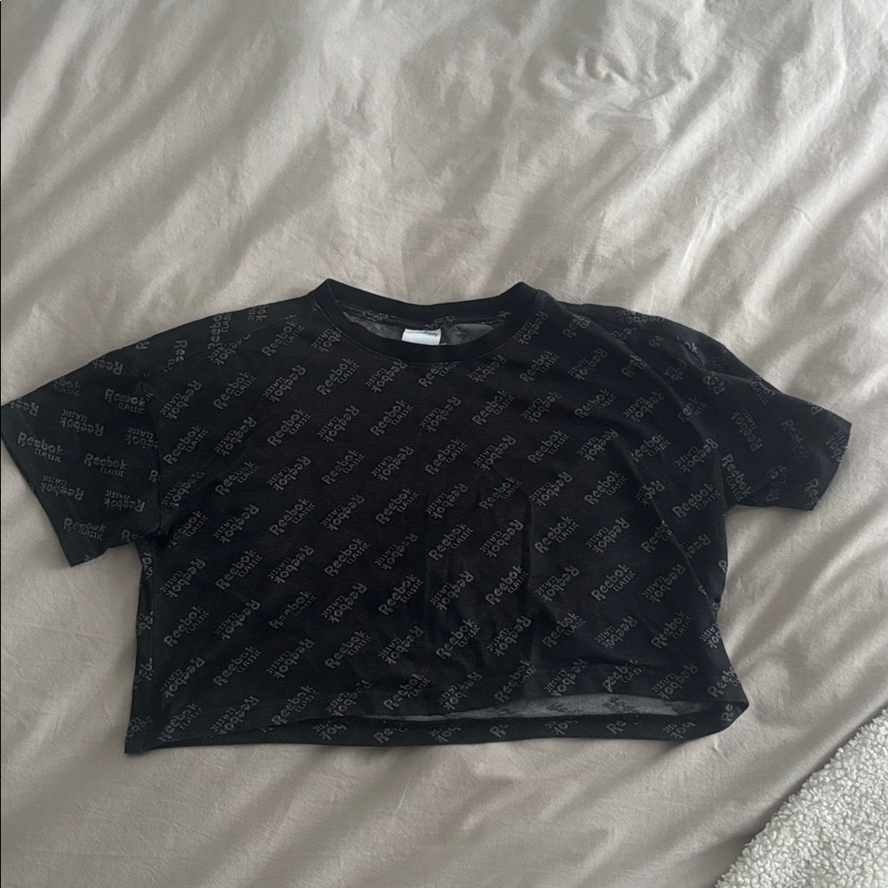Reebok Oversize Crop Top